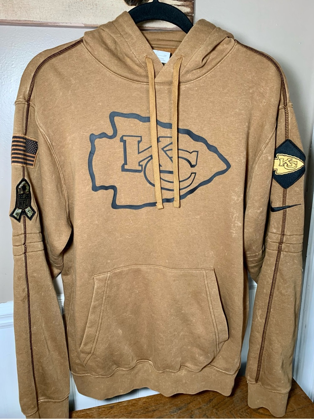 Nike Kansas City Chiefs Salute to Service Club Pullover Hoodie - Small